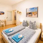 Urlaubsmagie - Ruheort - Garten & Saisonaler Pool Apartment *