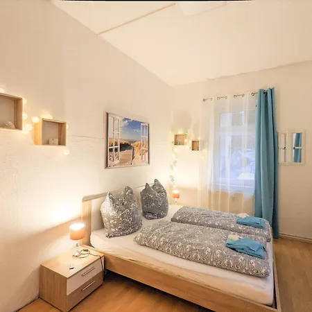 R2 - Urlaubsmagie - 5 Fussminuten Zur Elbe, Pool Apartment *